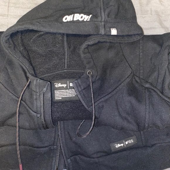 Sweater - Picture 1 of 5